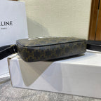 MEDIUM MESSENGER BAG 23 IN BLACK TRIOMPHE CANVAS WITH CELINE PRINT