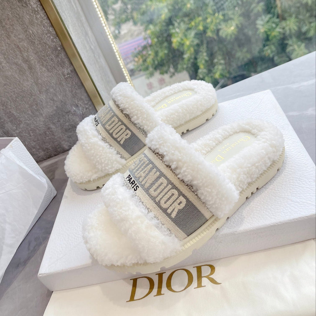 CD 25 Flat Slippers White Gray Wool 395564