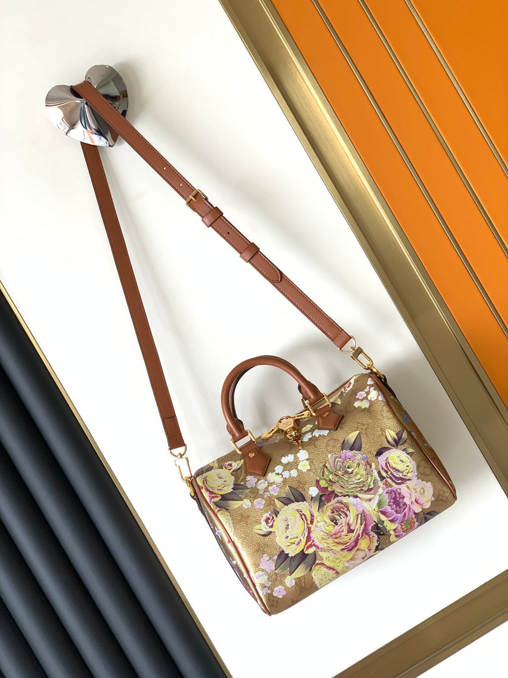 LV Speedy Bandoulière 25 Gold Floral Pattern Leather GHW