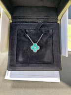 VCA Clover    Turquoise Sliver 1 Diamond Necklace