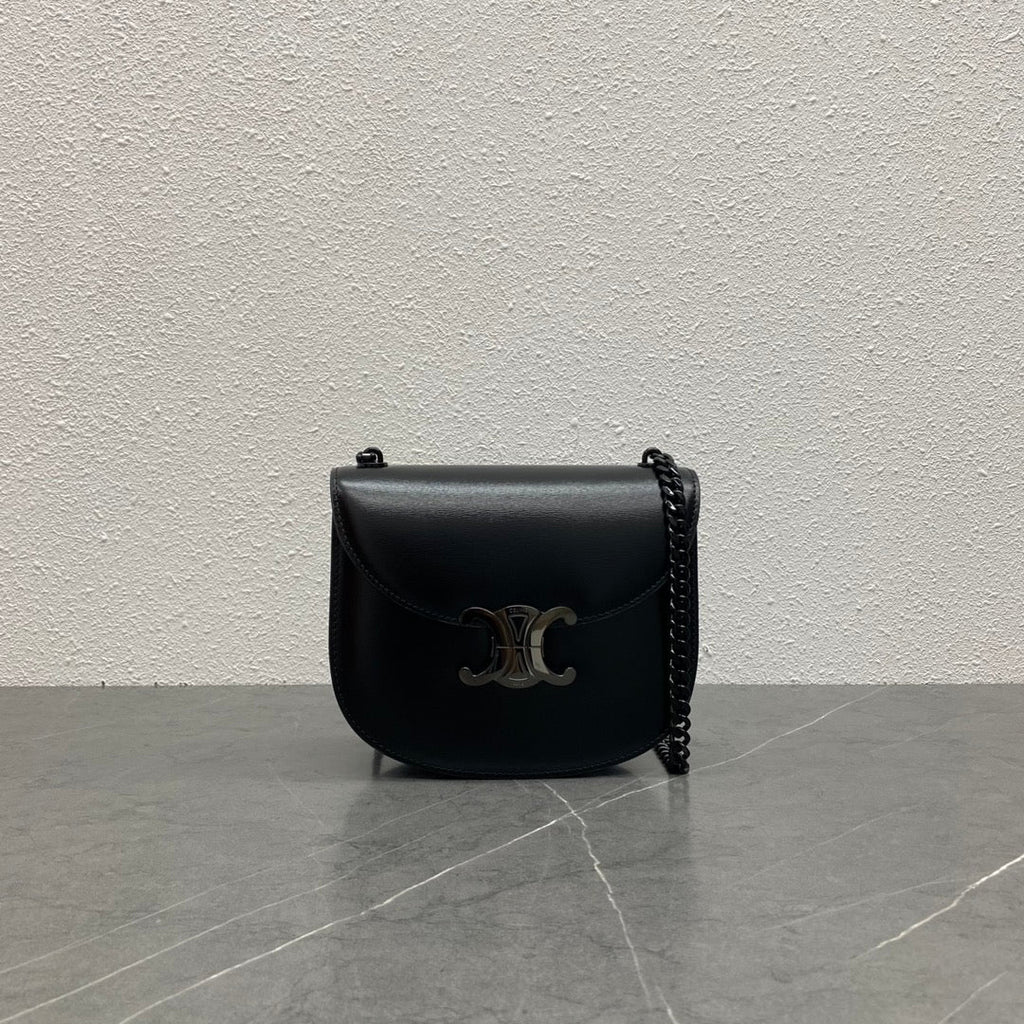 Celine Chain Besace Clea Bag Triomphe Black Calfskin SHW