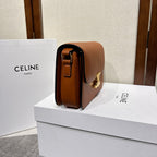 triomphe 22 brown calfskin gold hardware