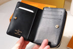 LV M81599 Portefeuille Roux Bifold Wallet Black Lambskin 247922