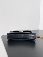 CRUSH CHAINED BAG 22 IN BLACK QUILTED CRUSHED CALFSKIN GOLD HARDWARE
