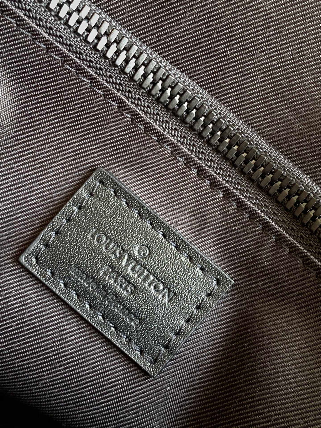 LV S Lock Sling Bag 21cm Black Monogram-embossed Taurillon leather