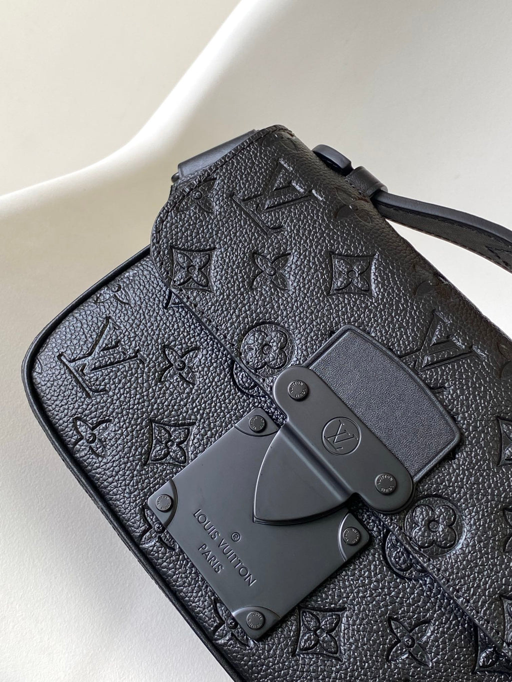 LV S Lock Sling Bag 21cm Black Monogram-embossed Taurillon leather