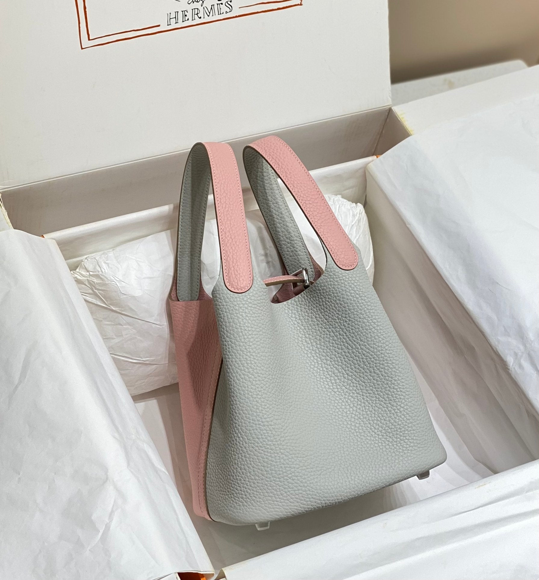 picotin lock 18 pink grey togo shw
