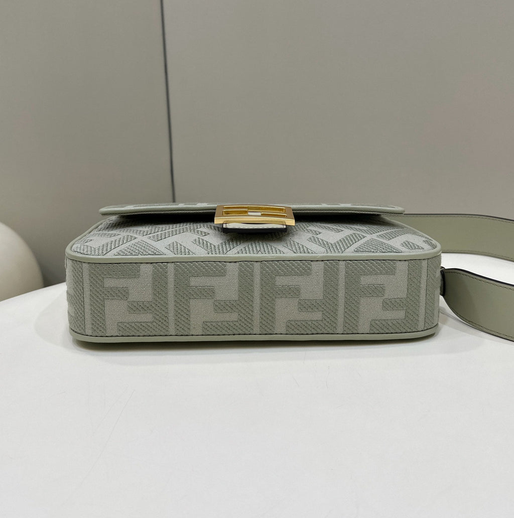 BAGUETTE WITH FF MOTIF 27 IN BITTER JACQUARD FABRIC GOLD HARDWARE