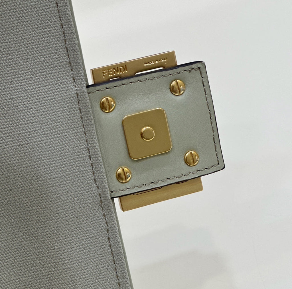 BAGUETTE WITH FF MOTIF 27 IN BITTER JACQUARD FABRIC GOLD HARDWARE