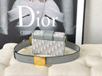 MONTAIGNE 19 HANDBAG IN GREY CALFSKIN