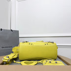 NEO CAGOLE 26 IN WATTLE YELLOW LAMBSKIN