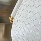 MEDIUM SOLSTICE 44 WHITE LAMBSKIN