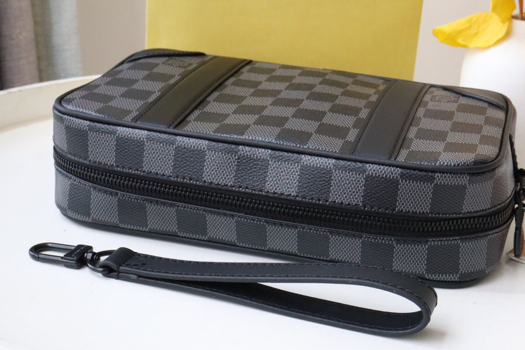 LV Pochette Kasai Clutches Damier Graphite Canvas 179401