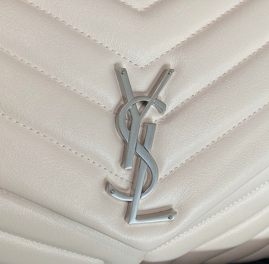 LOULOU MEDIUM 32 WHITE QUILTED LEATHER SILVER HARDWARE
