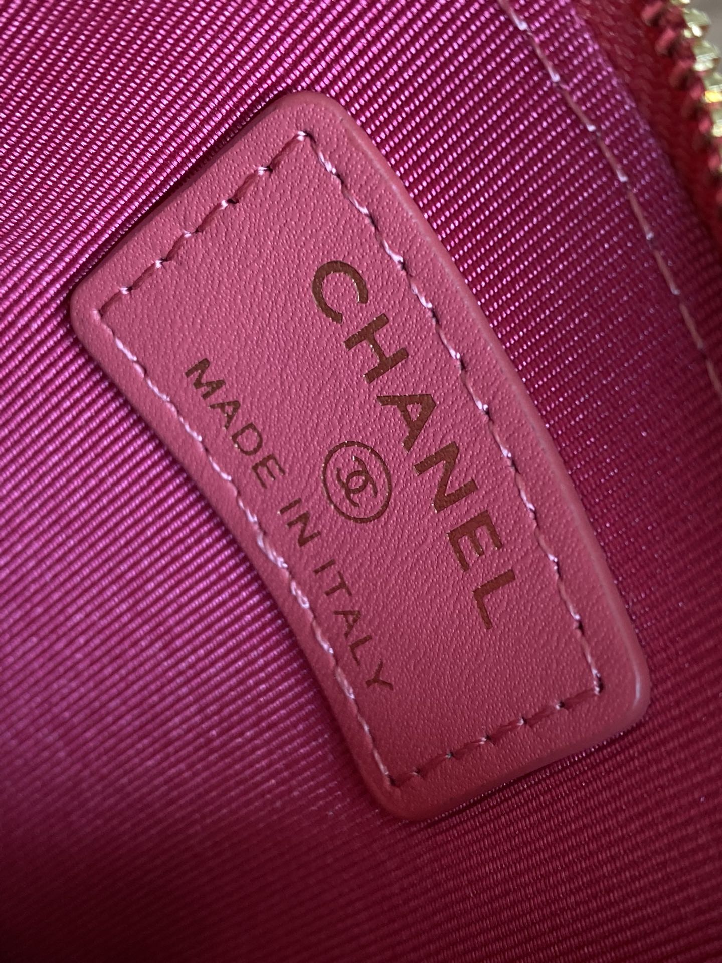 CC A84105 Coin Case Pink Gold Metal Caviar 240733
