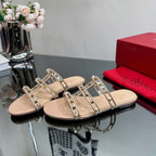 VT 25 Rockstud Flat Sandals Beige PVC Sheepskin