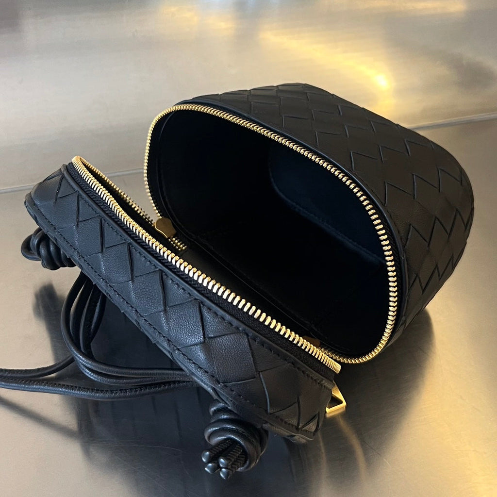 MINI VANITY CASE 18 IN BLACK LAMBSKIN