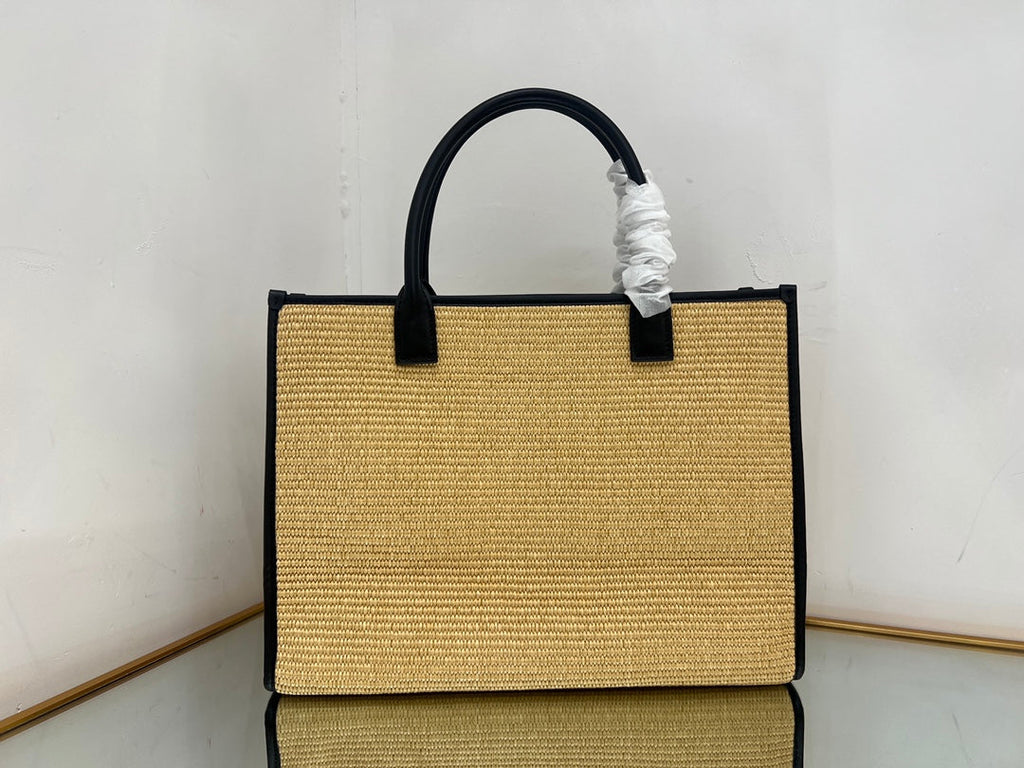 Versace Beige Raffia Tote Bag 40 With Black Cowhide Handle 175562