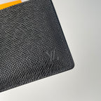 LV Enveloppe Carte De Visite Card Holder Black Epi Leather 221502