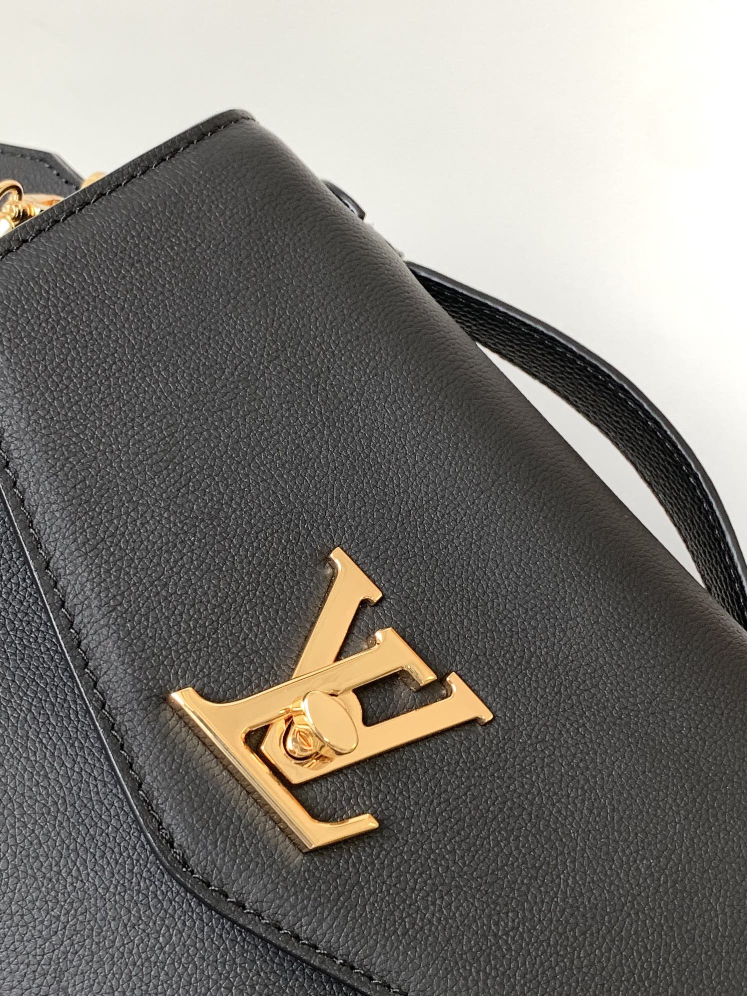 LV Oxford Handbag 22cm Black Grain Cowhide GHW