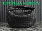 bv teen jodie 36cm black lambskin