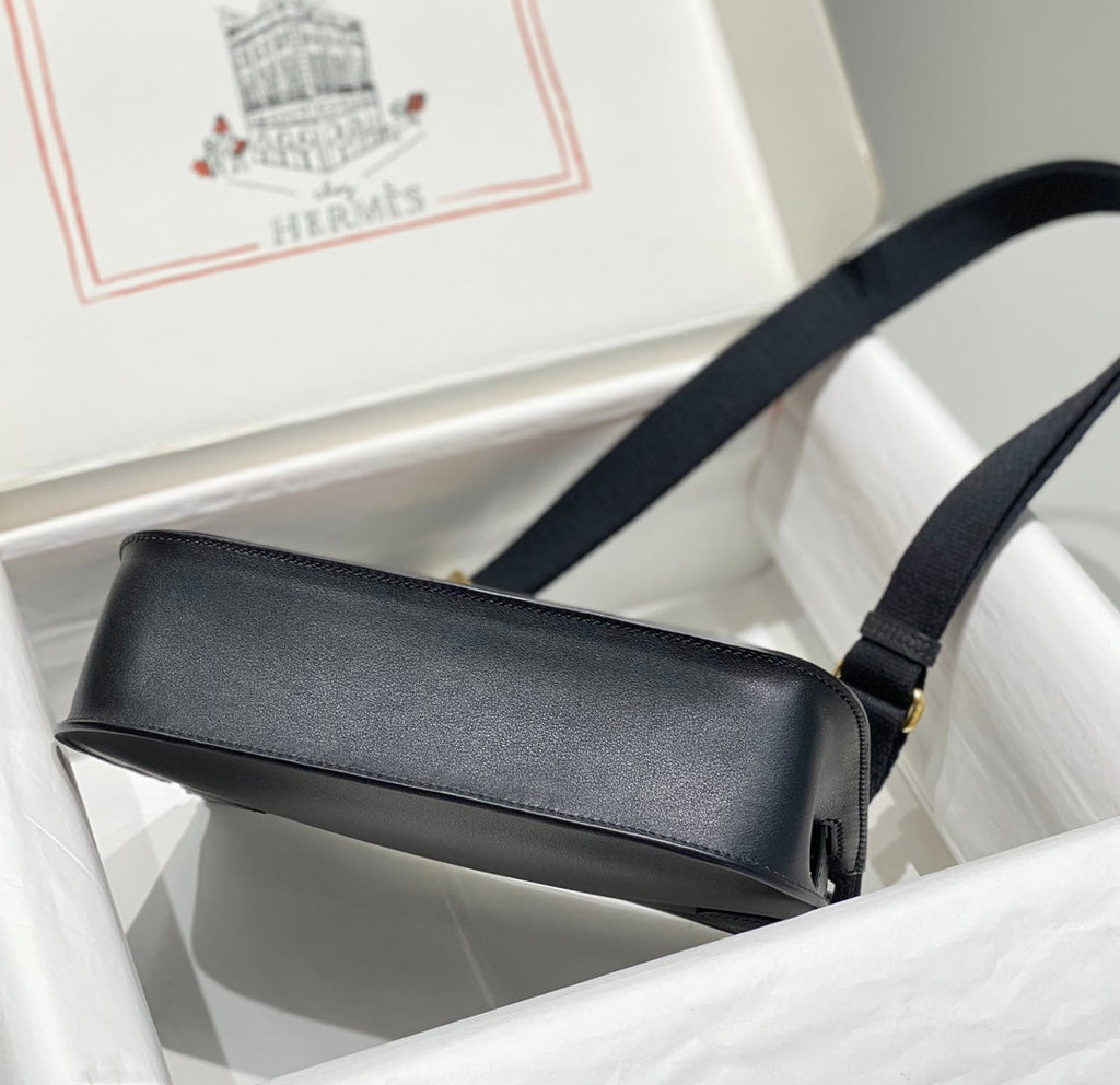 KELLY 23CM JYPSIERE BLACK LEATHER CROSSBODY BAG GHW
