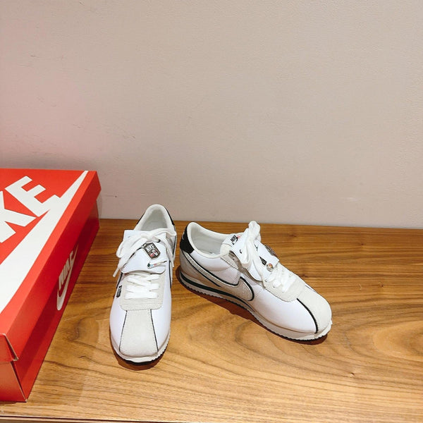 Nike Cortez Sneaker White Light Grey Suede 552043