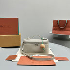 Extra Pocket L19 Whisper White Cowhide Shw