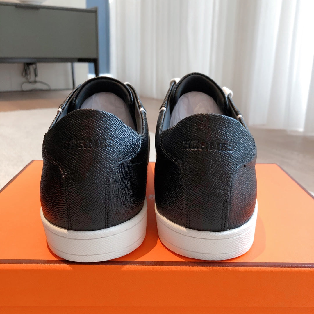HM BOOMERANG SNEAKER BLACK CALFSKIN