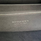 ARCO 36 BAG IN BLACK LAMBSKIN