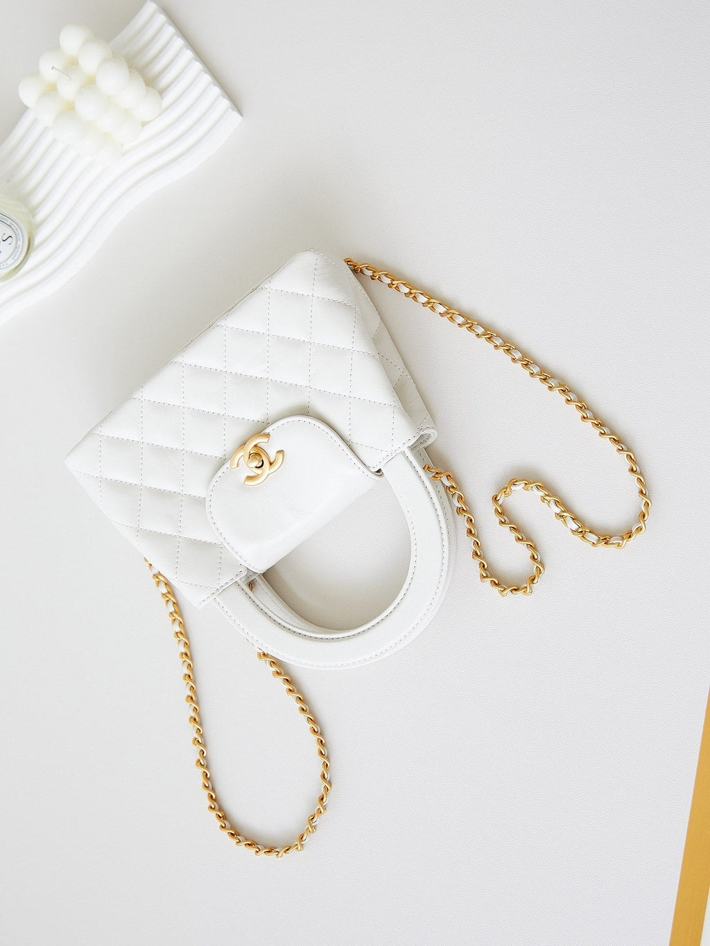 cc 24a nano 19cm kelly shopper bag white lambskin