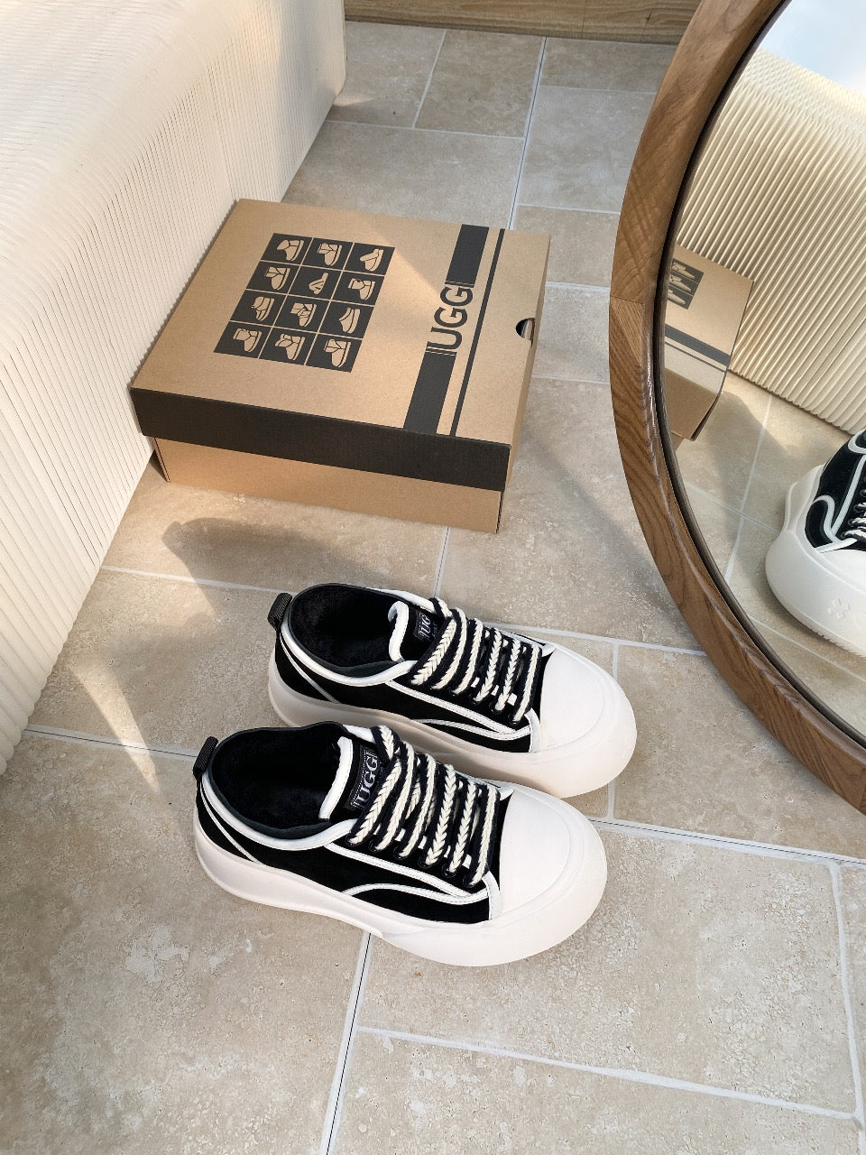 UGG Casual Sports Sneakers Black White Suede Wool Rubber 512825