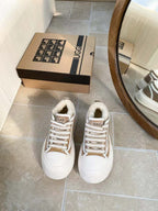 UGG Casual Sports Sneakers Sand White Suede Wool Rubber 512826