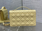 MISS CD TOP HANDLE 24CM LIME LAMBSKIN