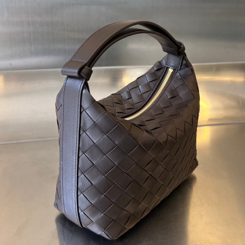 WALLACE 22 BAG CHOCOLATE CALFSKIN