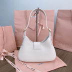 HOBO SHOULDER BAG 29 IN WHITE CALFSKIN GOLD HARDWARE