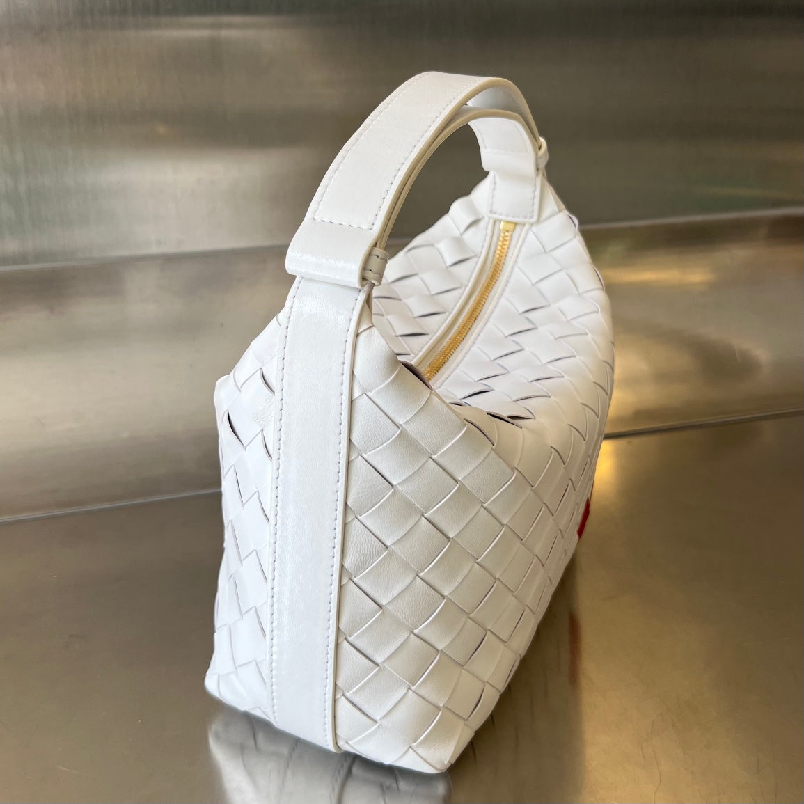 WALLACE 22 BAG WHITE CALFSKIN RED MINI HEART