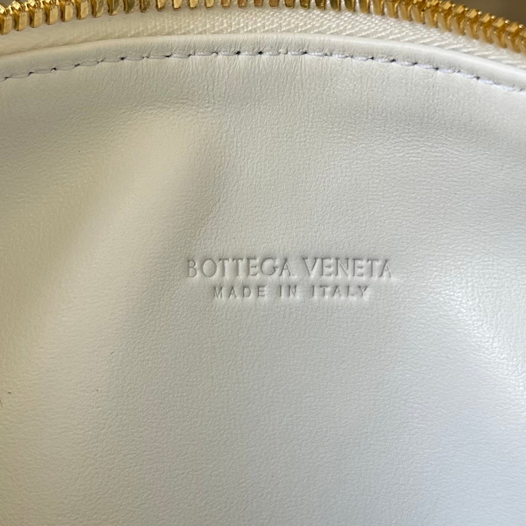 WALLACE 22 BAG WHITE CALFSKIN RED MINI HEART