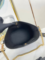 LOCK AND WALK 20 IN BLACK GRAINED CALFSKIN GOLD HARDWARE