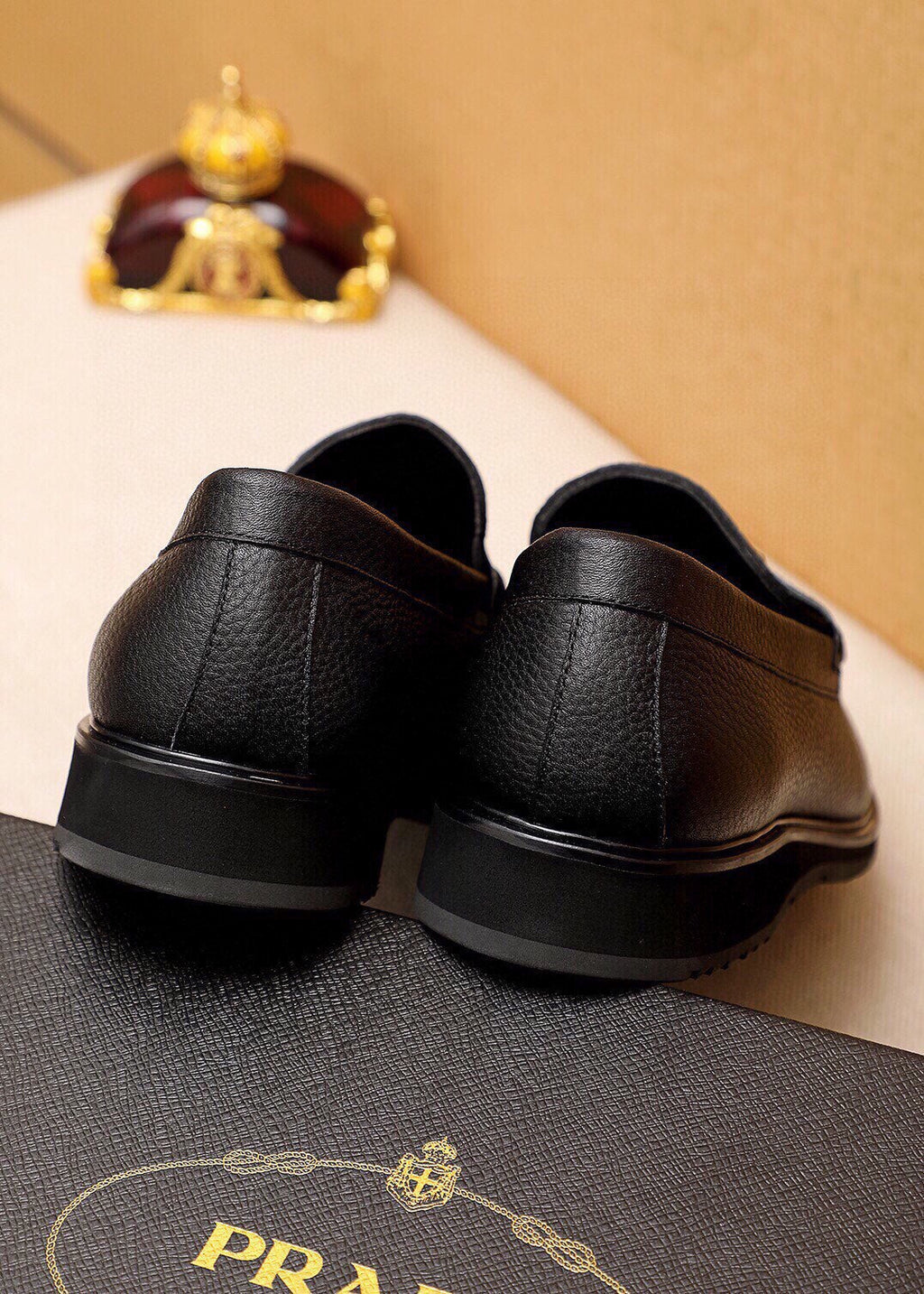 PRA LOAFER IN SIENNA BROWN GRAINED CALFSKIN
