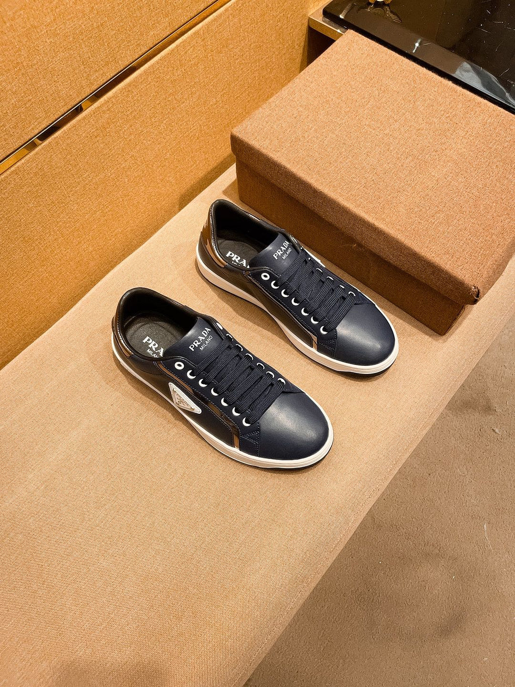 PRA SNEAKER IN NAVY BLUE CALFSKIN WITH GLOSSY GOLDEN