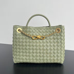bv medium andiamo 32 light green lambskin