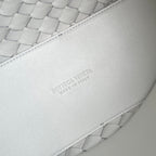bv medium andiamo 32 white lambskin