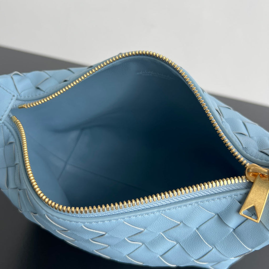WALLACE 22 BAG TIFFANY BLUE CALFSKIN