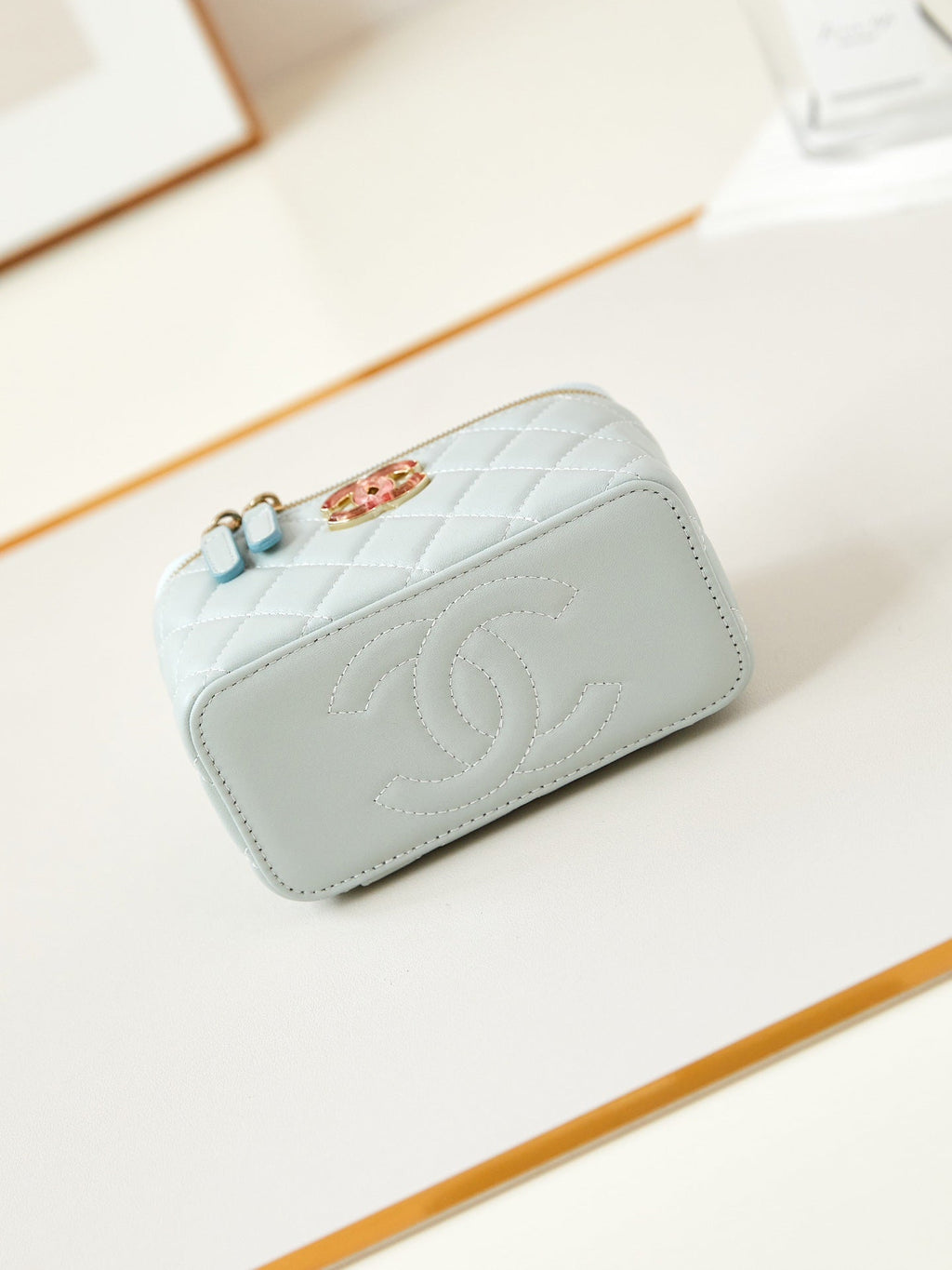 23p vanity 17cm cloud blue lambskin light gold hardware