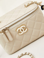 23p vanity 17cm cream lambskin light gold hardware