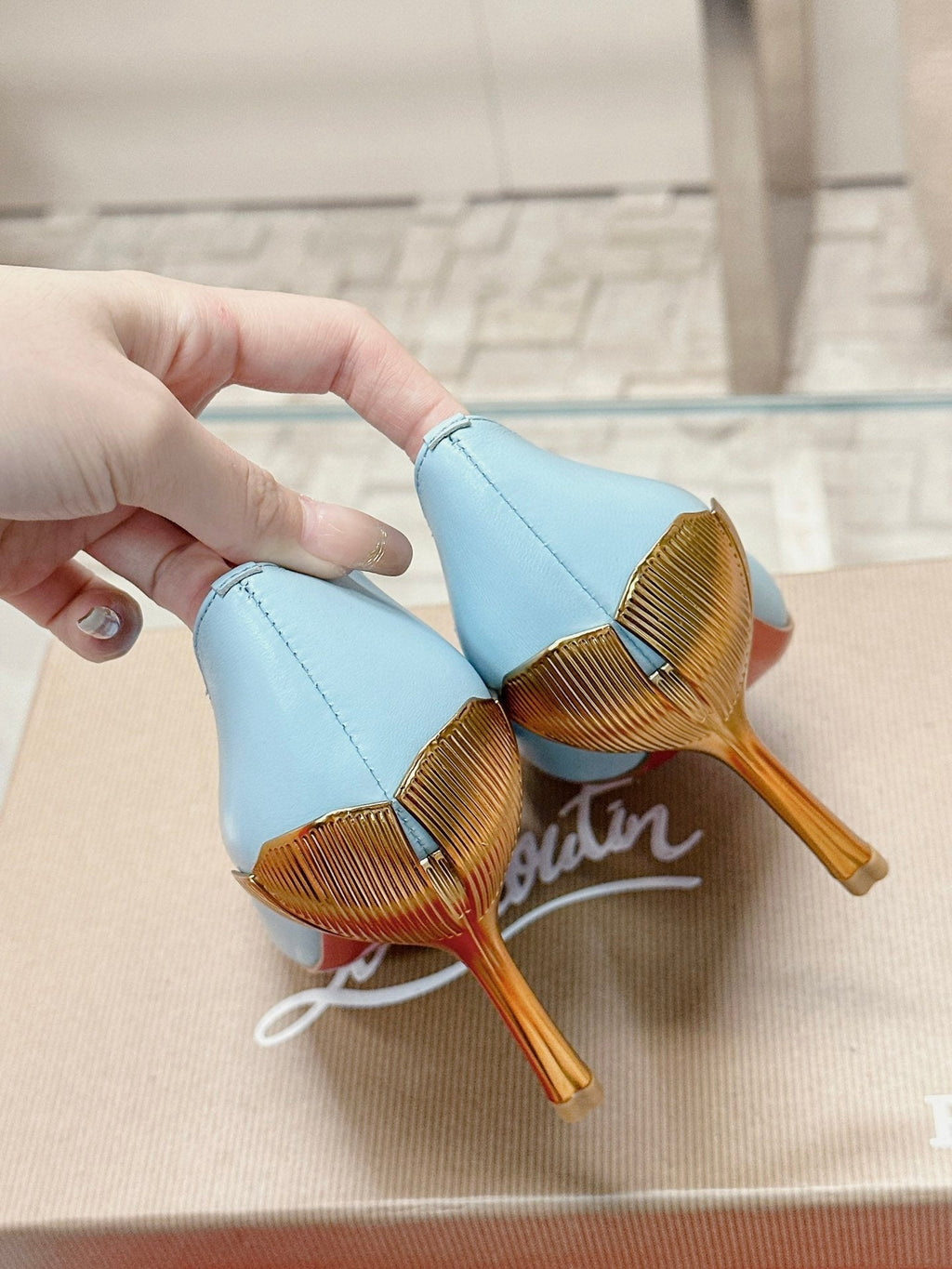 CL 25s Ginko Pumps 85mm Light Blue Cowhide & Sheepskin 446636