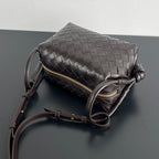 BV Loop Top Handle 19cm Chocolate Lambskin