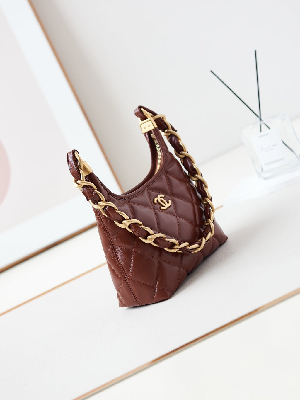 24a hobo bag 23cm burgundy calfskin gold hardware