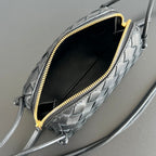 BV Concert Pouch 18.5cm Black Lambskin